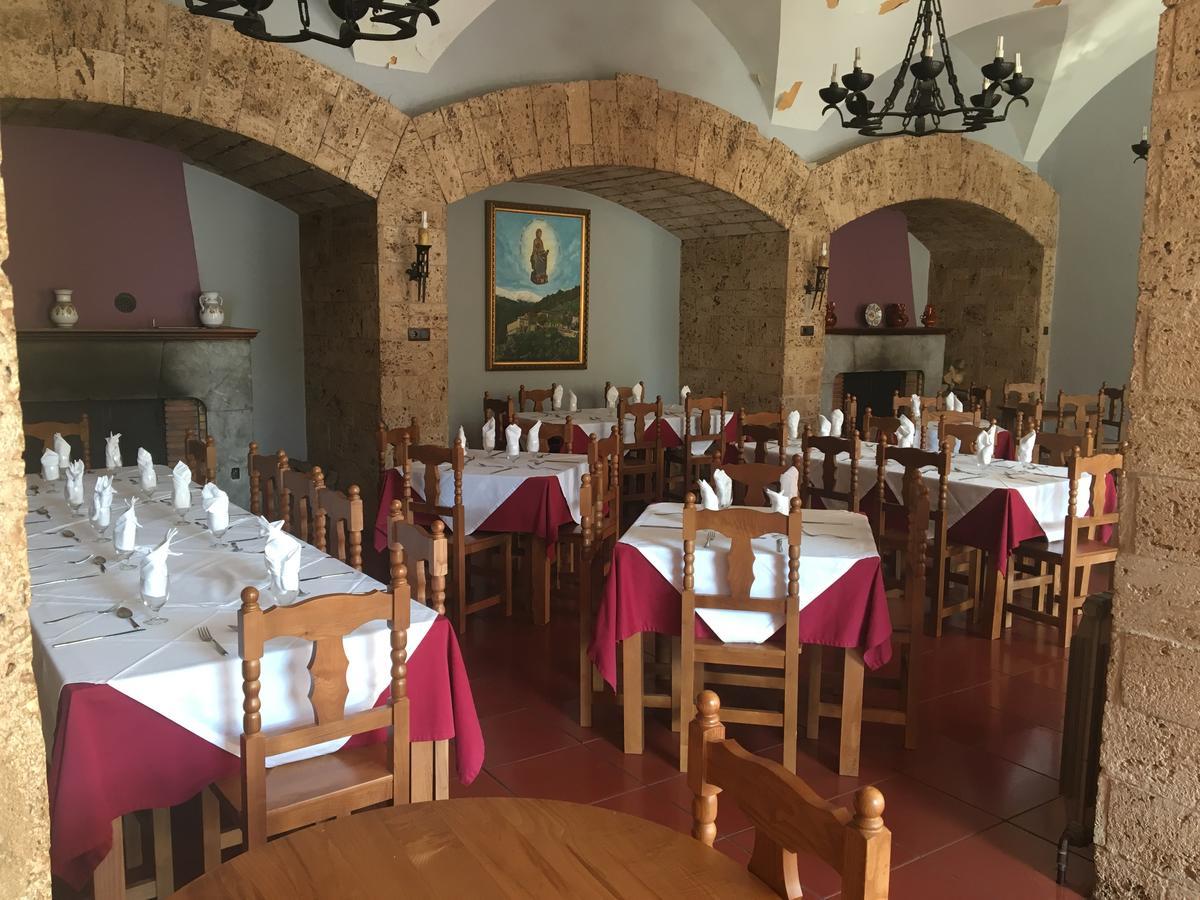 Monasterio De Santa Maria De Valvanera Anguiano Extérieur photo